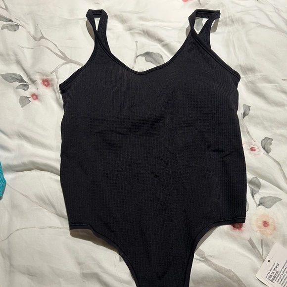 Lululemon Ebb to Street Bodysuit Size 6 - Picture 2 of 4